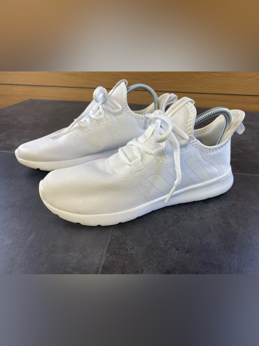 Adidas Women’s White Cloudform Comfort Knit Low-Top Sneakers size 8